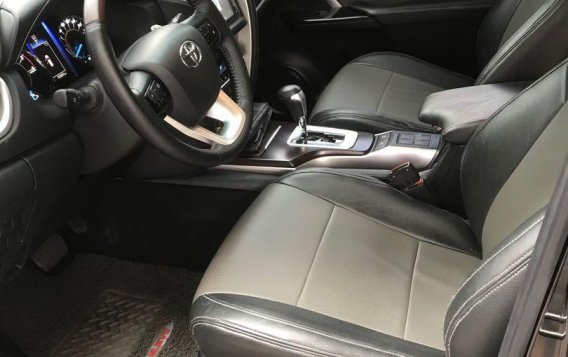 Black Toyota Fortuner 2018 for sale in Quezon City-2