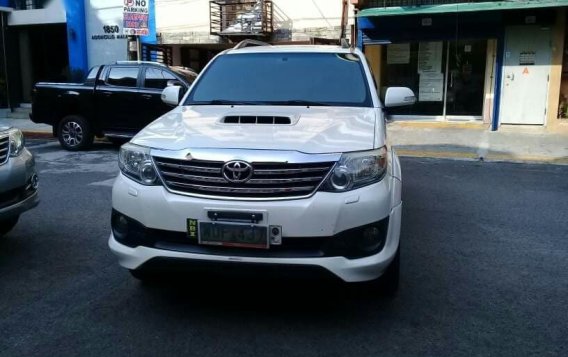 Selling Black Toyota Fortuner 2018 in Manila-7