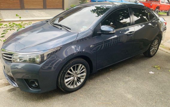 Sell Grey 2015 Toyota Corolla Altis in Cainta-2