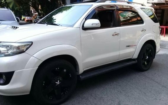 Selling Black Toyota Fortuner 2018 in Manila-6