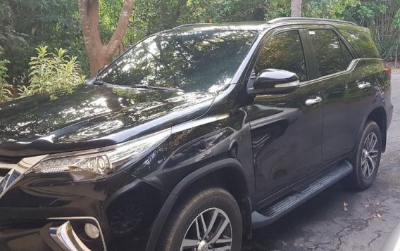 Black Toyota Fortuner 2017 for sale in Manila-9