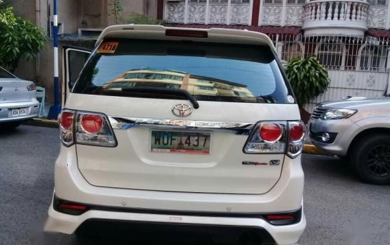 Selling Black Toyota Fortuner 2018 in Manila