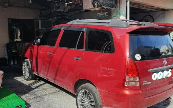 Selling Red Toyota Innova in Manila-3