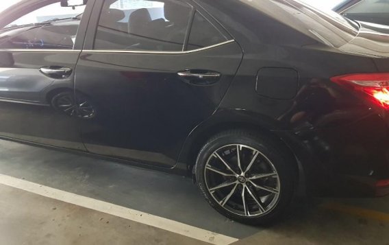 Black Toyota Corolla Altis 2015 for sale in Manila-7