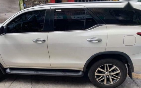 Selling Pearl White Toyota Fortuner 2017 in Pasig City-2