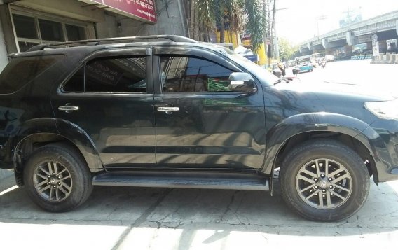 Black Toyota Fortuner 2014 SUV / MPV for sale in Manila-8