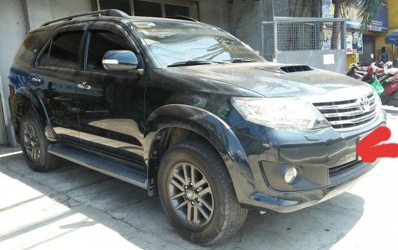 Black Toyota Fortuner 2014 SUV / MPV for sale in Manila-3