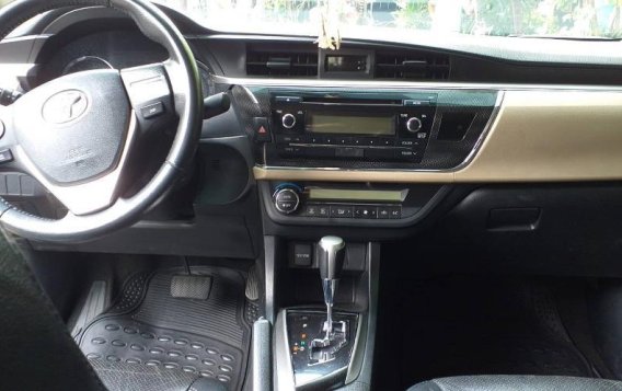 Sell Black Toyota Corolla altis in Manila-3