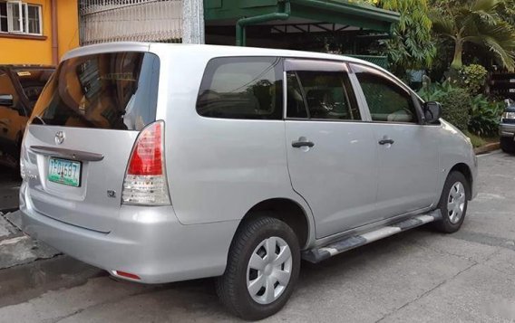 Selling Silver Toyota Innova 2011 SUV / MPV at Manual  in Manila-3