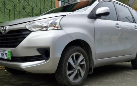Silver Toyota Avanza 2018 SUV / MPV for sale in Bulacan-1