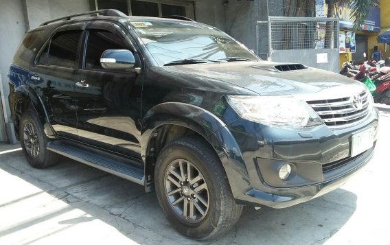 Black Toyota Fortuner 2014 SUV / MPV for sale in Manila-6