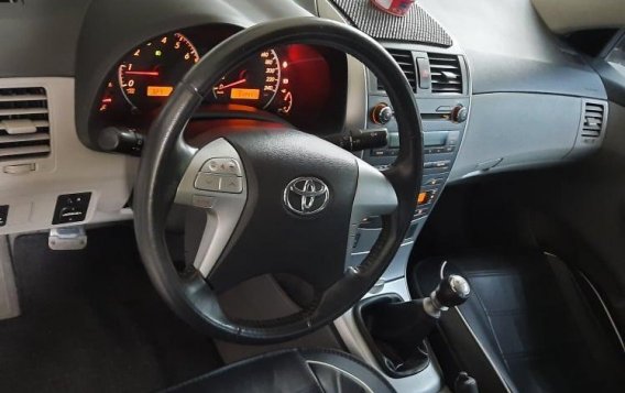 Silver Toyota Corolla altis 2013 for sale in Valenzuela-5