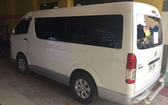 Selling White Toyota Hiace in Manila-2