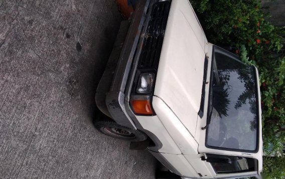 Selling White Toyota Tamaraw 1995 in Batangas