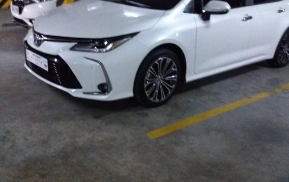 Sell White 2020 Toyota Corolla Altis in Manila