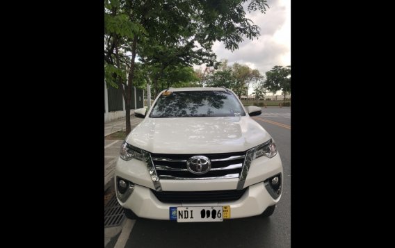 White Toyota Fortuner 2019 SUV / MPV for sale in Manila-2