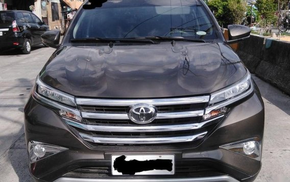 Brown Toyota Rush 2019 for sale in Manila-4