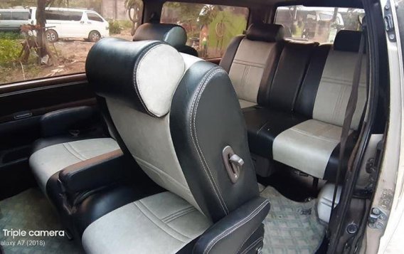 Sell Beige 2005 Toyota Hiace in Valenzuela-8