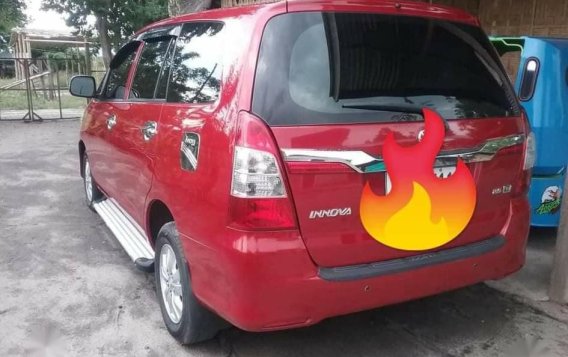 Selling Red Toyota Innova 2015 in Manila