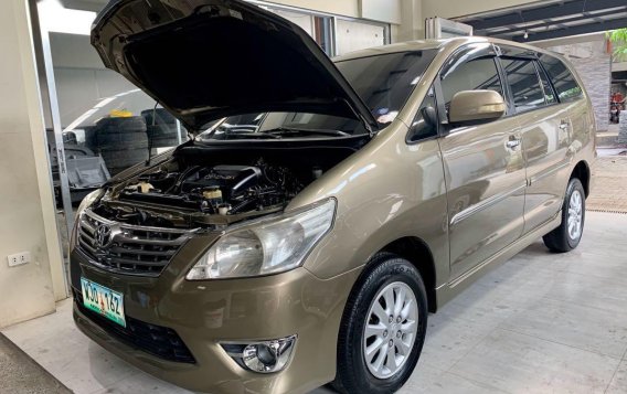 Selling Brown Toyota Innova in Manila-4