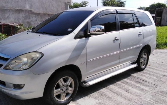 Selling Silver Toyota Innova 2007 in Cabuyao City