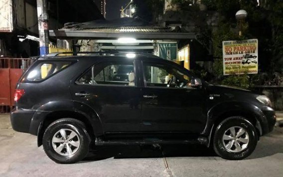 Black Toyota Fortuner 2006 for sale in Mandaluyong Cit-2