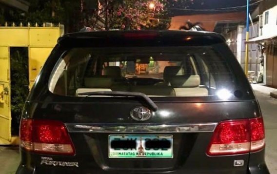 Black Toyota Fortuner 2006 for sale in Mandaluyong Cit-1