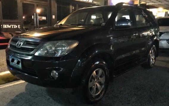 Black Toyota Fortuner 2006 for sale in Mandaluyong Cit-6