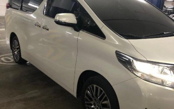Sell White 2017 Toyota Alphard in Makati-2