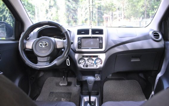 Grey Toyota Wigo 2017 for sale in Dasmariñas-5
