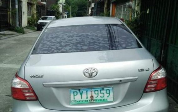 Silver Toyota Vios 2010 for sale in Quezon City-1