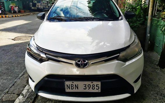 White Toyota Vios 2016 Sedan at 70000 for sale-7