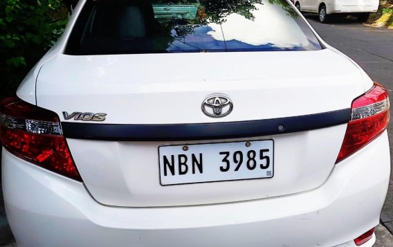 White Toyota Vios 2016 Sedan at 70000 for sale-6