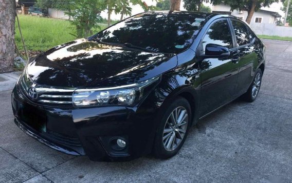 Sell Black 2014 Toyota Corolla in San Fernando