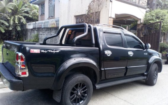 Selling Black Toyota Hilux 2009 in Manila