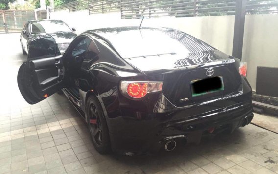 Selling Black Toyota 86 2012 in Quezon City-5