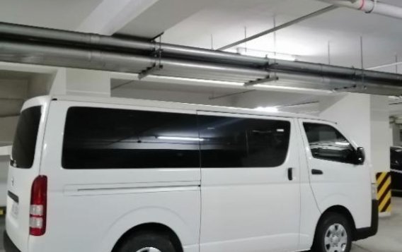 White Toyota Hiace 2010 for sale in Manila-3