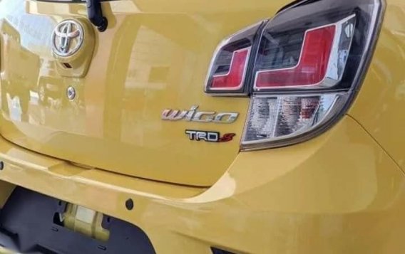 Yellow Toyota Wigo 2020 for sale in Caloocan City-4