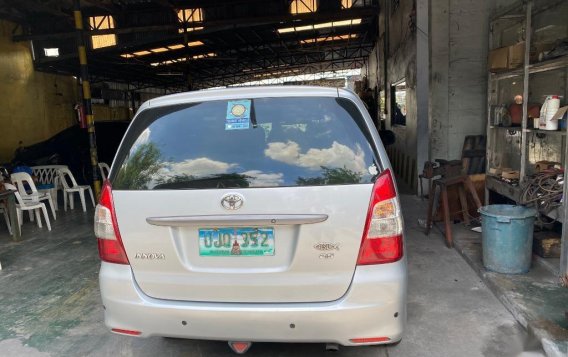 Silver Toyota Innova 2014 for sale in Angeles City