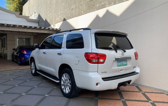 White Toyota Sequoia 2010 for sale in Batangas-2