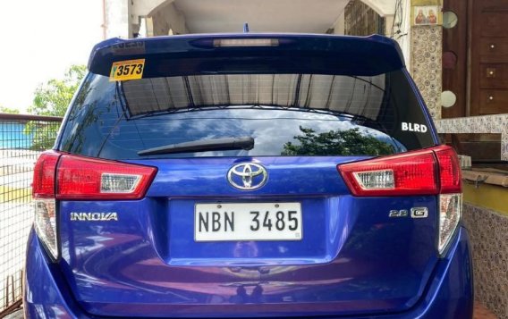 Blue Toyota Innova 2017 for sale in Manila-1