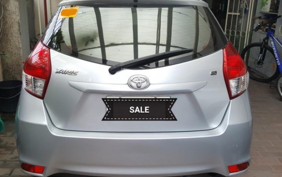 Selling Silver Toyota Yaris 2015 in Pasay City-3
