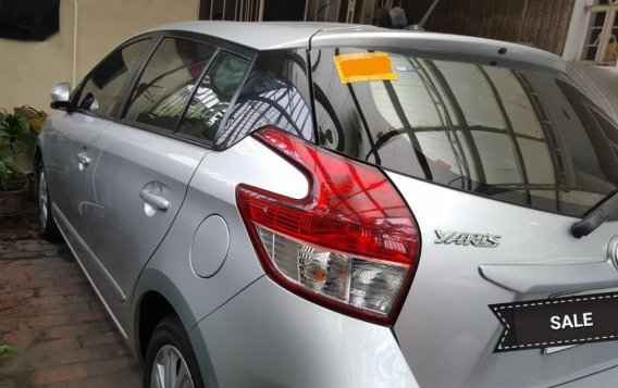 Selling Silver Toyota Yaris 2015 in Pasay City-5