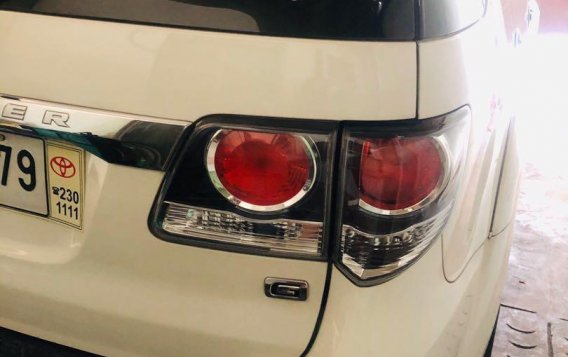 White Toyota Fortuner 2015 for sale in Las Pinas-1