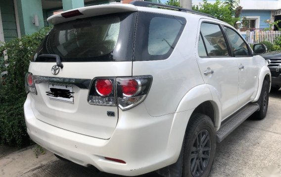 White Toyota Fortuner 2015 for sale in Muntinlupa City-3