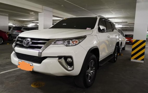 White Toyota Fortuner 2016 for sale in Pasig City-2