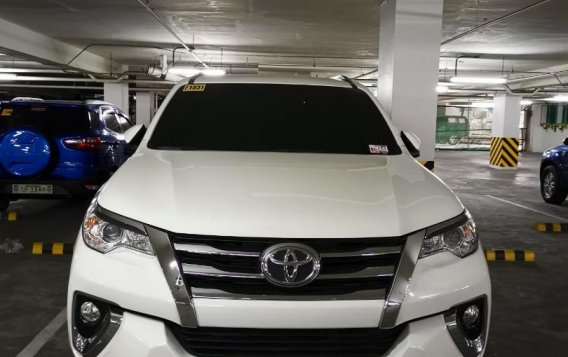 White Toyota Fortuner 2016 for sale in Pasig City-3