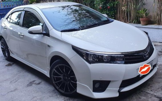 Pearl White Toyota Corolla Altis 2015 for sale in Pasig