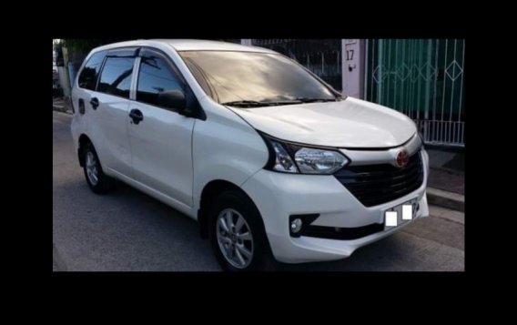 Sell White 2018 Toyota Avanza in Quezon City