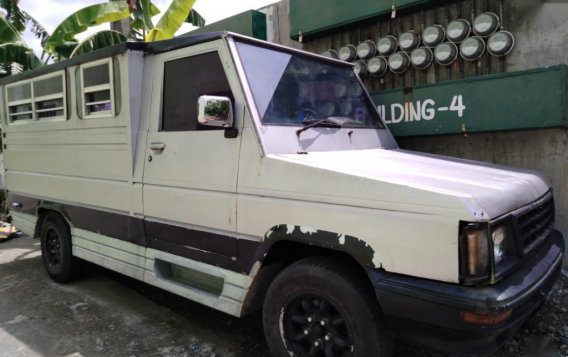 Sell White 1993 Toyota Tamaraw in Quezon City